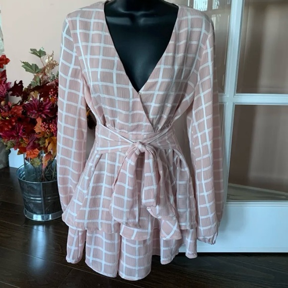 Goodnight Macaroon pink and white grid print romper - Picture 3 of 10